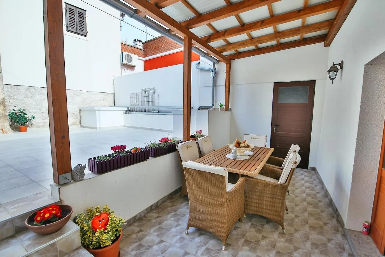 Prázdninový dům Seaside Holiday House Luka, Dugi Otok - 20212 Sali